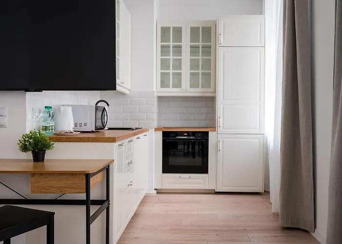 W Rytmie Nowej Pragi Chic By Bookinghost * Warszawa