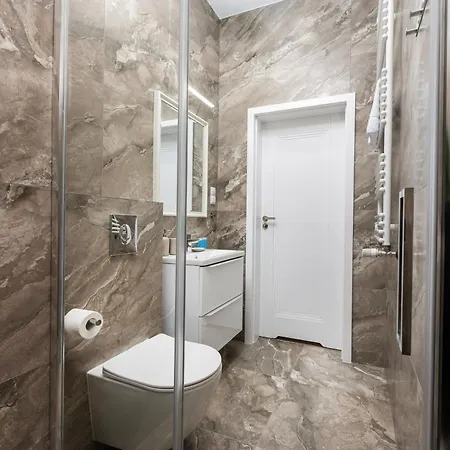 W Rytmie Nowej Pragi Chic By Bookinghost 华沙