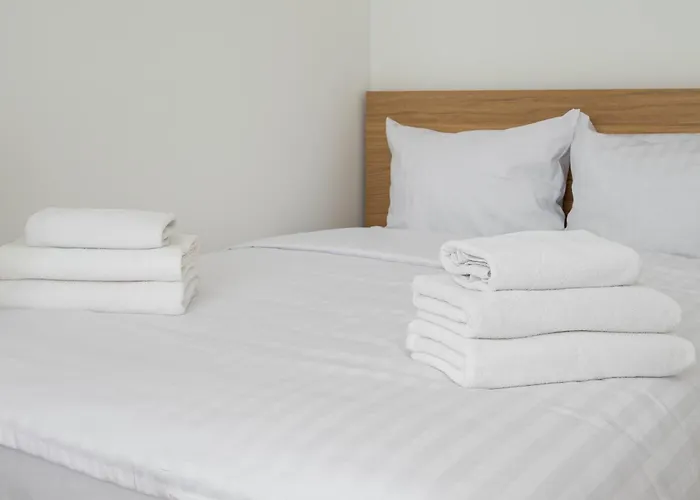 W Rytmie Nowej Pragi Chic By Bookinghost * Varšava