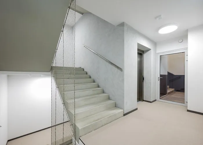 W Rytmie Nowej Pragi Chic By Bookinghost * Варшава